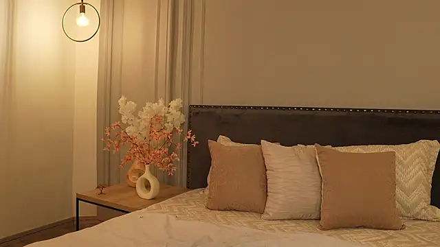 IrisBaker online show from March 2026 12:16:01 AM