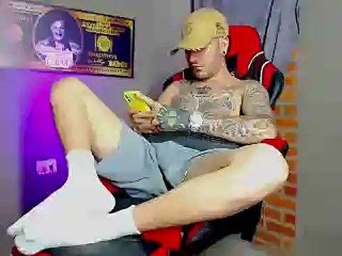 smoker445 online show from February 2025 12:08:01 PM