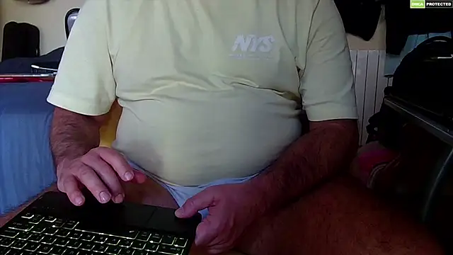 MultiOrgasmicLover online show from April 2026 04:01:01 PM