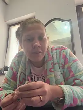 andreinitahg online show from January 2025 11:17:01 AM