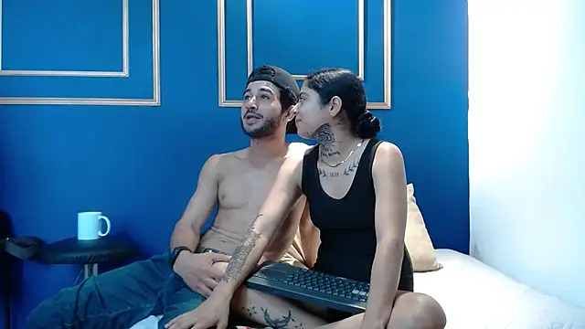 Moon and aaron online show from February 2026 06:59:01 PM