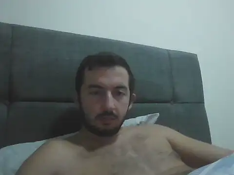 laynufff online show from November 2025 06:43:01 PM