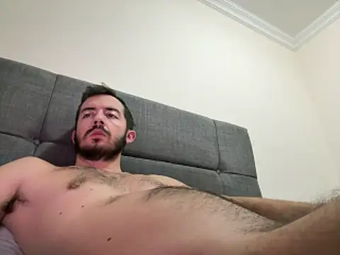 laynufff online show from March 2026 06:35:02 PM