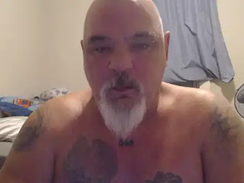 Snapshot of Newfiesausage1972 chatting on December 2024 10:25:02 AM Newfiesausage1972 online show from December 2024 10:25:02 AM