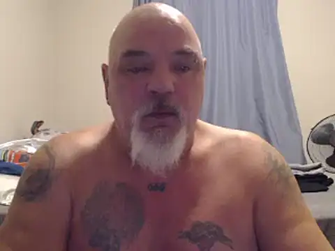 Snapshot of Newfiesausage1972 chatting on December 2024 11:04:02 AM Newfiesausage1972 online show from December 2024 11:04:02 AM
