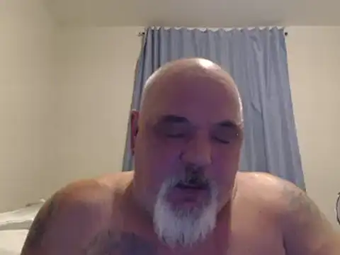 Snapshot of Newfiesausage1972 chatting on January 2025 11:58:02 PM Newfiesausage1972 online show from January 2025 11:58:02 PM