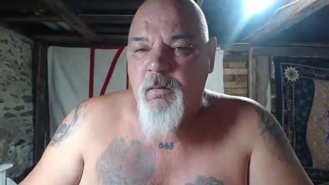 Snapshot of Newfiesausage1972 chatting on June 2026 09:11:02 AM Newfiesausage1972 online show from June 2026 09:11:02 AM