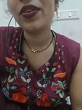 Snapshot of Simaran_bhabhi chatting on June 2026 04:28:02 PM Simaran bhabhi online show from June 2026 04:28:02 PM