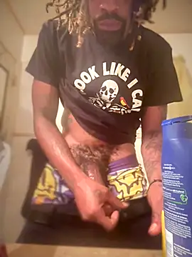 Snapshot of 1BeautyN1Beast chatting on September 2025 07:02:01 AM 1BeautyN1Beast online show from September 2025 07:02:01 AM