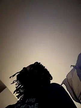 Snapshot of 1BeautyN1Beast chatting on October 2025 01:06:01 AM 1BeautyN1Beast online show from October 2025 01:06:01 AM