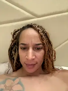 Shuggabutt online show from September 2025 04:23:02 PM