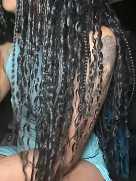 Shuggabutt online show from April 2026 04:11:01 AM