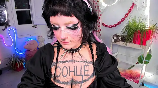 lady sontse  online show from March 2026 08:37:01 PM