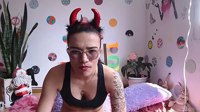 Yaumiko online show from December 2024 05:00:01 PM