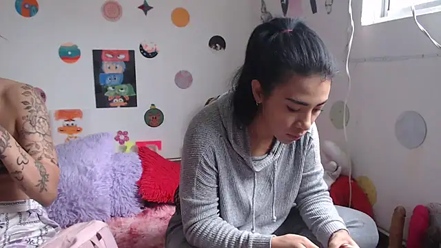 Yaumiko online show from December 2024 12:45:02 PM