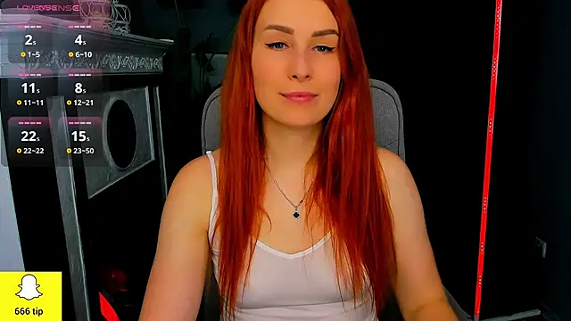 Snapshot of YrKiraXO chatting on February 2025 07:01:02 AM YrKiraXO online show from February 2025 07:01:02 AM