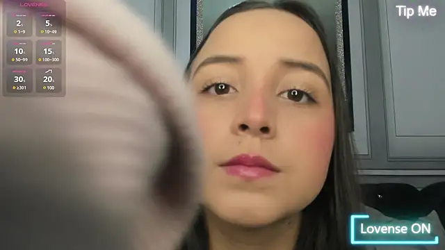 Snapshot of Alisson_sweet18_ chatting on February 2025 10:31:02 AM Alisson sweet18 online show from February 2025 10:31:02 AM