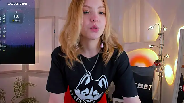 Snapshot of stay_with_alice chatting on December 2024 01:49:01 PM stay with alice online show from December 2024 01:49:01 PM
