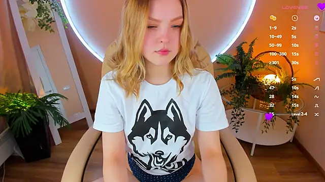 Snapshot of stay_with_alice chatting on February 2025 12:49:01 PM stay with alice online show from February 2025 12:49:01 PM