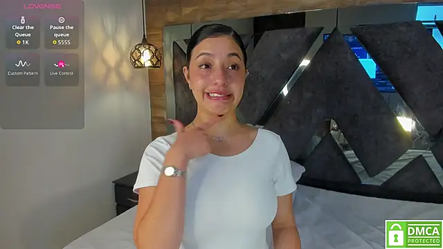 Snapshot of Venus_velez_ chatting on February 2026 01:14:02 PM Venus velez online show from February 2026 01:14:02 PM