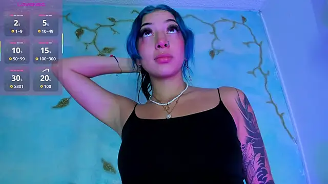 SaturnooStonee online show from March 2026 01:23:01 AM