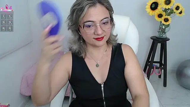 ana milf online show from September 2025 11:56:02 AM