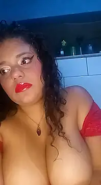 Snapshot of Thifanyvip22 chatting on January 2025 02:14:01 AM Thifanyvip22 online show from January 2025 02:14:01 AM