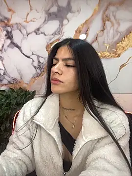 liss hot  online show from October 2025 02:43:02 PM