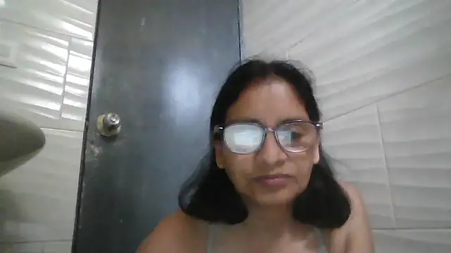 titssmall123 online show from November 2025 07:59:02 PM