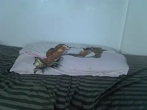 laetitia  online show from November 2025 02:12:01 AM