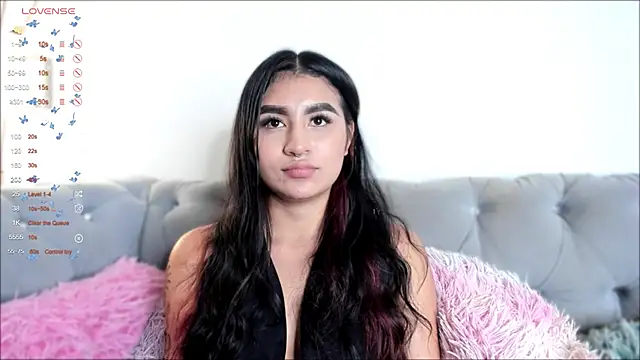 Snapshot of Zayda_1 chatting on December 2024 10:44:02 PM Zayda 1 online show from December 2024 10:44:02 PM