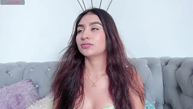 Snapshot of Zayda_1 chatting on February 2025 07:18:02 PM Zayda 1 online show from February 2025 07:18:02 PM