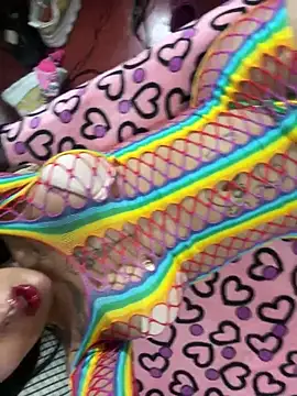saragill323 online show from December 2024 03:26:02 AM
