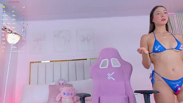 Cristall Bunny online show from October 2025 12:30:02 AM