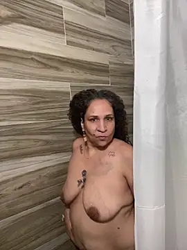 ladycreamypr2 online show from February 2026 10:24:02 PM