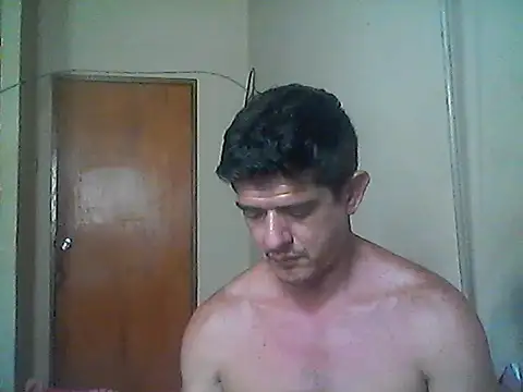 Snapshot of Marobronco chatting on February 2026 04:05:02 PM Marobronco online show from February 2026 04:05:02 PM