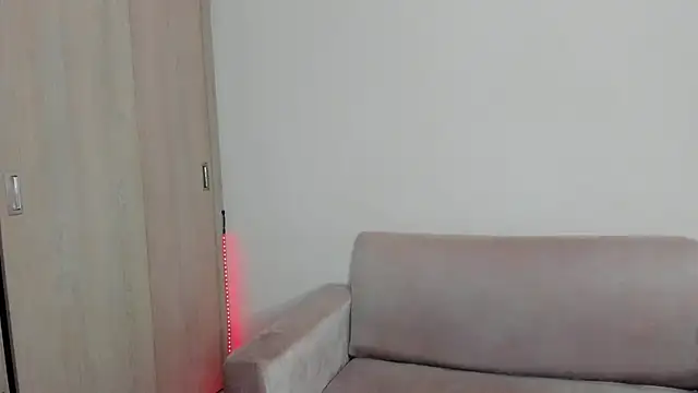 Snapshot of Lilacutte_ chatting on January 2025 08:36:01 AM Lilacutte online show from January 2025 08:36:01 AM