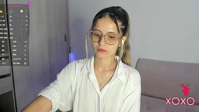 Snapshot of Lilacutte_ chatting on September 2025 08:30:01 AM Lilacutte online show from September 2025 08:30:01 AM