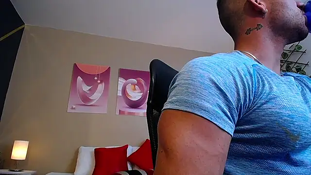 Snapshot of JeremyLowe chatting on March 2025 04:46:01 PM JeremyLowe online show from March 2025 04:46:01 PM