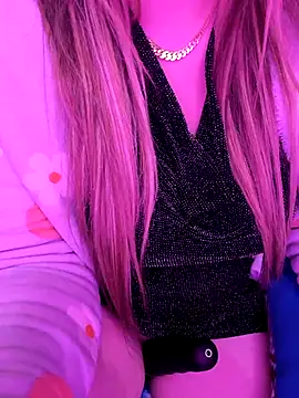 Afnane   charmouta online show from March 2026 07:31:01 PM