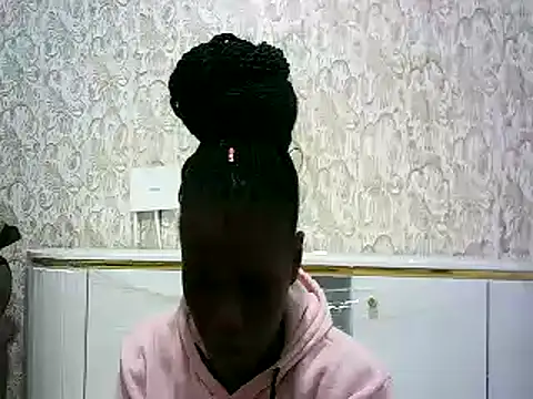 Snapshot of hottgirlval chatting on December 2024 07:32:01 PM hottgirlval online show from December 2024 07:32:01 PM