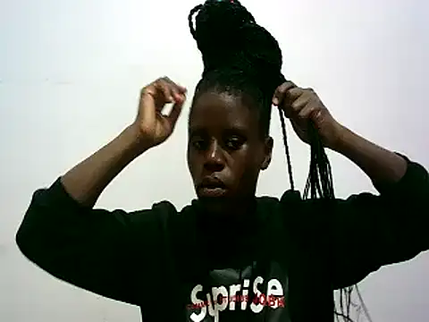 Snapshot of hottgirlval chatting on December 2024 08:04:02 PM hottgirlval online show from December 2024 08:04:02 PM