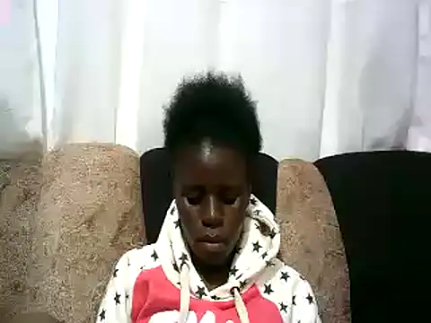 Snapshot of hottgirlval chatting on January 2025 07:08:01 PM hottgirlval online show from January 2025 07:08:01 PM