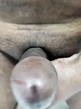 Snapshot of cenyon124 chatting on January 2025 09:32:01 AM cenyon124 online show from January 2025 09:32:01 AM