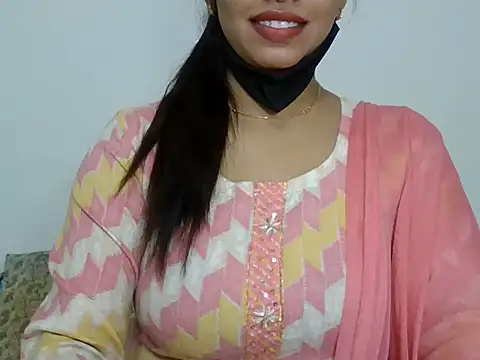 sparkling queen online show from December 2024 04:05:01 PM