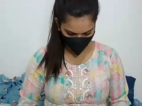 sparkling queen online show from December 2024 04:10:02 PM