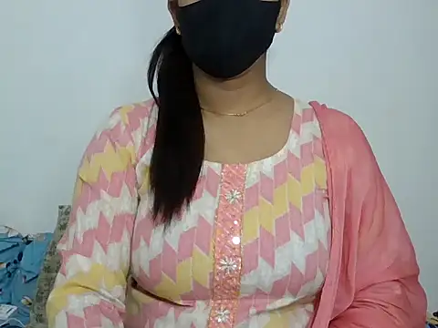 sparkling queen online show from December 2024 04:16:02 PM