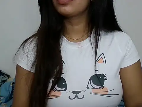 sparkling queen online show from February 2025 06:24:01 AM