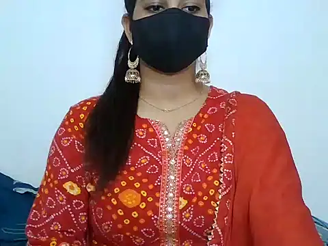 sparkling queen online show from March 2025 03:52:01 PM