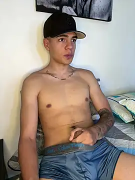 Snapshot of santiago_sosa24 chatting on June 2026 04:27:02 PM santiago sosa24 online show from June 2026 04:27:02 PM